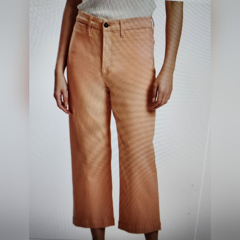 Jen 7 For All Mankind Wide Leg Crop.